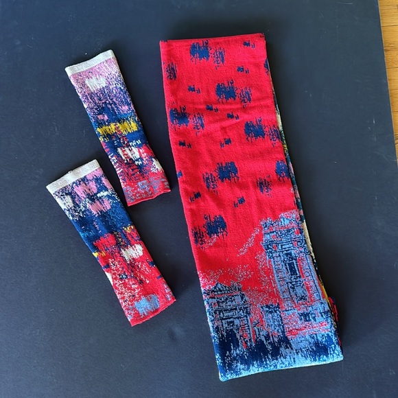 Infinity Wool Scarf Set - Picture 3 of 6